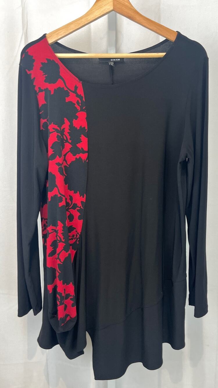 SUN KIM Statement Print Colorblock Tunic Top Long Sleeve Asymmetric Black Red XL